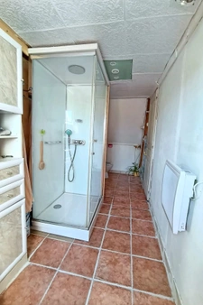 Maison familiale de caractère avec annexe constructible et j