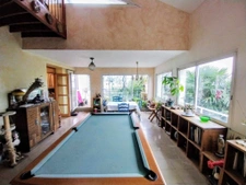 Liffré centre   grande maison 7 ch avec piscine et potentiel