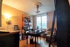 Liffré centre   grande maison 7 ch avec piscine et potentiel