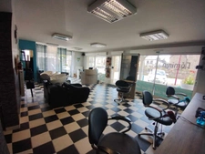 À seulement 10/15 minutes de Rennes   Emplacement stratégiqu