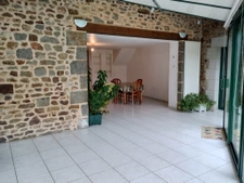 EXCLUSITE FEINS    SOUS OFFRE   Maison 3 Ch  à 5 min gare Mo