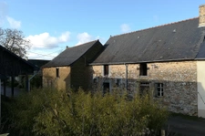 Proche Liffre Dans cadre bucolique Longère à renover avec 20