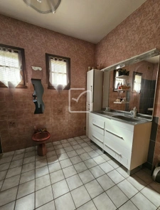 Maison  8 pièces  175 m2 11