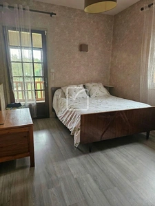 Maison  8 pièces  175 m2 8