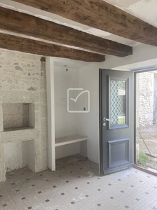 MAISON EN PIERRE - DEPENDANCES  3