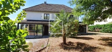 Grande maison avec vaste garage indépendant 1