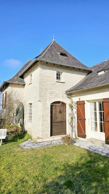 Maison de caractère avec piscine en partie de plain pied 2