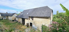 Authentique corps de ferme en pierre avec dépendance  1