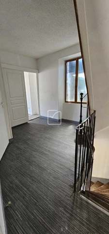 Maison de village en pierre à Juillac 4