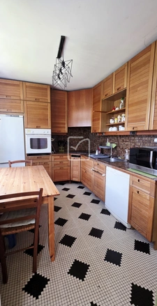 Maison familiale - Quartier recherché, proche de la voie ver 6