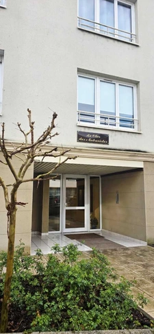 Appartement de standing de 135 m2 avec grandes terrasses-Qua 9