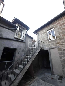 Immeuble rare-Fort potentiel 9