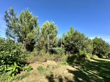 Terrain de 2374 m2 à Marquay 1