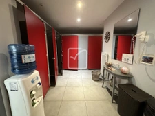 Local commercial de 244 m2 4