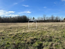Terrain à vendre de 1602 m2 à Marcillac-Saint-Quentin 1