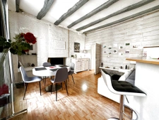 Maison de ville proche du centre historique de Sarlat avec e 2