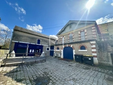 Ensemble immobilier de 390m2 1