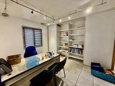 Local commercial à louer de 600m2 2