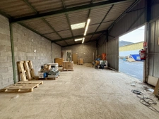 Local commercial à louer de 600m2 4