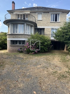 Maison OBJAT - 7 pièces -  179 m2 2