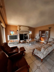 Maison 300m2 OBJAT  5