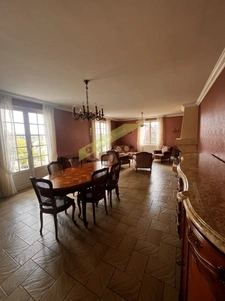 Maison à Objat - 140 m2 - 6 pièces 2