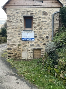 MAISON EN PIERRES 3 Pièces  3