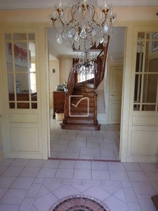 MAISON  EN PIERRES BLANCHES 8 Pièces 6