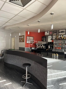 A VENDRE Hôtel-Bar-Restaurant- Coeur d'activité-26 chambres  1