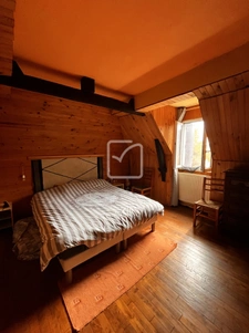 Maison à Vars-sur-Roseix  3 pièces-91 m2 5