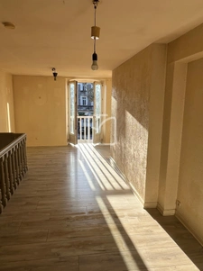 Immeuble - Appartement avec commerce au RDC 2