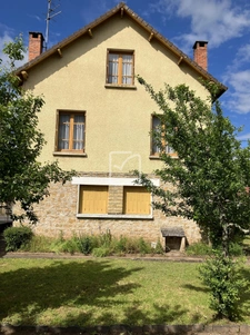 MAISON  EN PIERRES JAUNES 6 PIECES 13