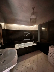 Maison 300m2 OBJAT  12