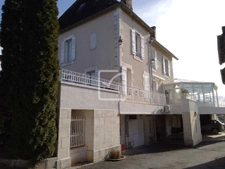 MAISON  EN PIERRES BLANCHES 8 Pièces 9