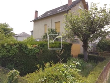 MAISON  EN PIERRES JAUNES 6 PIECES 12