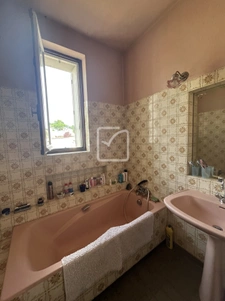 Maison OBJAT - 7 pièces -  179 m2 9