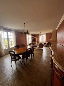 Maison à Objat - 140 m2 - 6 pièces 2