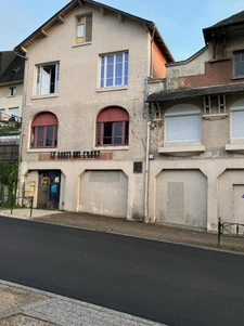 Immeuble à Uzerche  2
