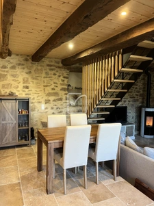 MAISON EN PIERRES 3 Pièces  5