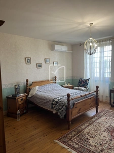 Maison de caractère en pierre - 10 pièces -310m2 - Terrain 5 10