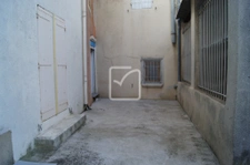 Immeuble de 3 appartements loués 10