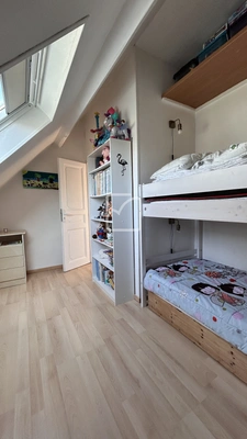 MAISON INDIVIDUELLE  161 m2 GRAND JARDIN - QUINCY VOISIN 776 12