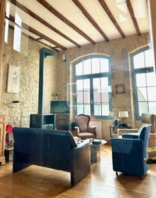 Ancienne école rénovée + maison indépendante   Bien rare 5