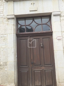 MAISON DE VILLAGE EN PIERRES AVEC LOCAL PROFESSIONNEL ET HAB 2