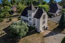 CONTEMPORAINE STYLE QUERCYNOIS AVEC PIGEONNIER  avec ESPACE  4