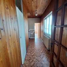 ENSEMBLE IMMOBILIER à GOURDON comprenant HABITATION 95 m2 HA 18