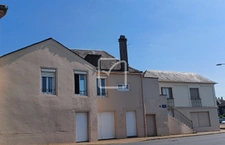 ENSEMBLE IMMOBILIER à GOURDON comprenant HABITATION 95 m2 HA 5