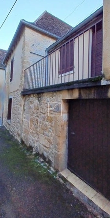 MAISON DE VILLE  75 m2 située au CENTRE VILLE, PROCHE DU MAR 4