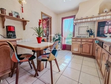 CONTEMPORAINE STYLE QUERCYNOIS AVEC PIGEONNIER  avec ESPACE  24