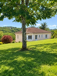 MAISON DE VILLE ou CABINET MEDICAL/PROFESSIONNEL de  108 m2  4
